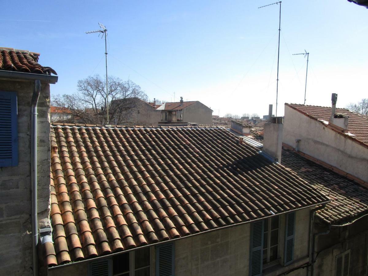 Maison 3 Chambres - Terrasse - Climatisation 10 Minutes A Pied Du Pont D'Avignon Exterior foto